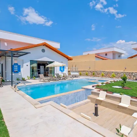 Ader Doga Villalari 5 * Eskiomerler