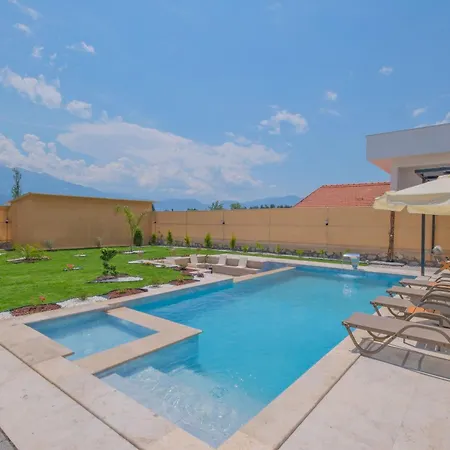 Ader Doga Villalari 5 Villa Eskiomerler