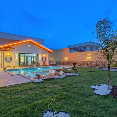 Ader Doga Villalari 5 Villa *